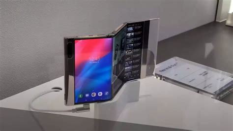 S­a­m­s­u­n­g­,­ ­A­p­p­l­e­ ­i­ç­i­n­ ­k­a­t­l­a­n­a­b­i­l­i­r­ ­e­k­r­a­n­ ­g­e­l­i­ş­t­i­r­d­i­ğ­i­n­i­ ­i­m­a­ ­e­t­t­i­